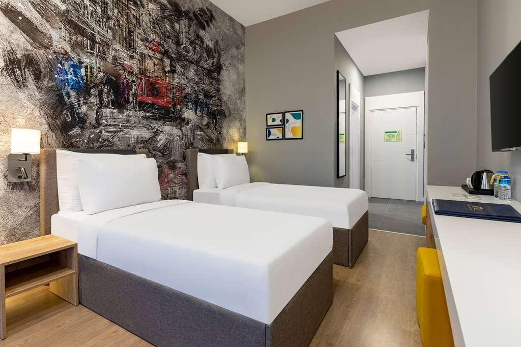 Days Inn & Suites By Wyndham Esenyurt Istanbul Ruang foto