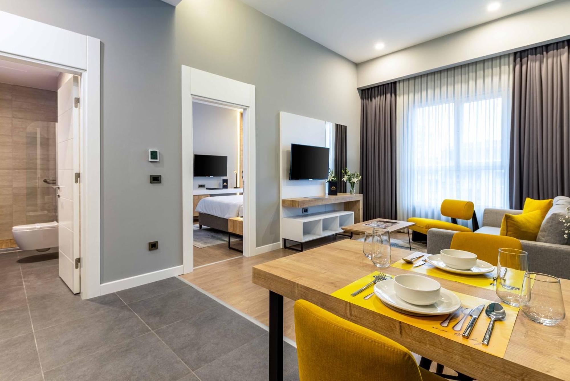 Days Inn & Suites By Wyndham Esenyurt Istanbul Bagian luar foto