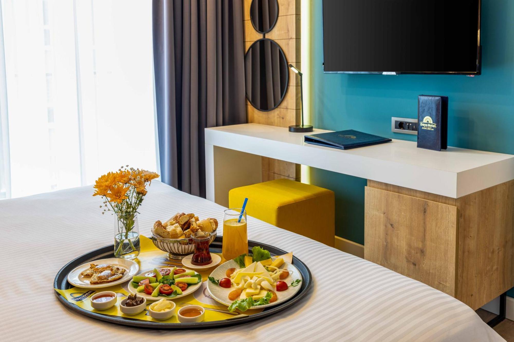 Days Inn & Suites By Wyndham Esenyurt Istanbul Bagian luar foto