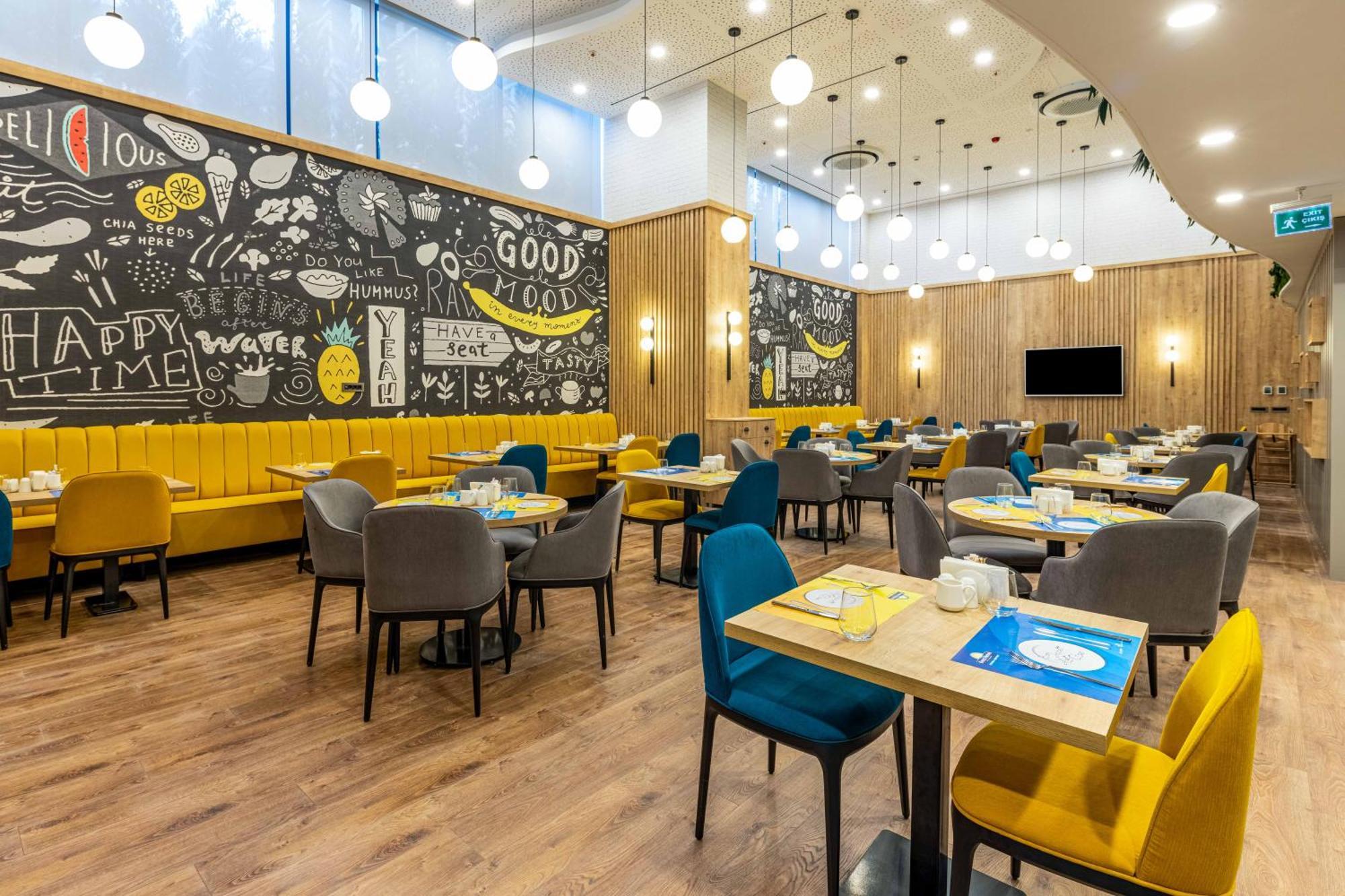 Days Inn & Suites By Wyndham Esenyurt Istanbul Bagian luar foto