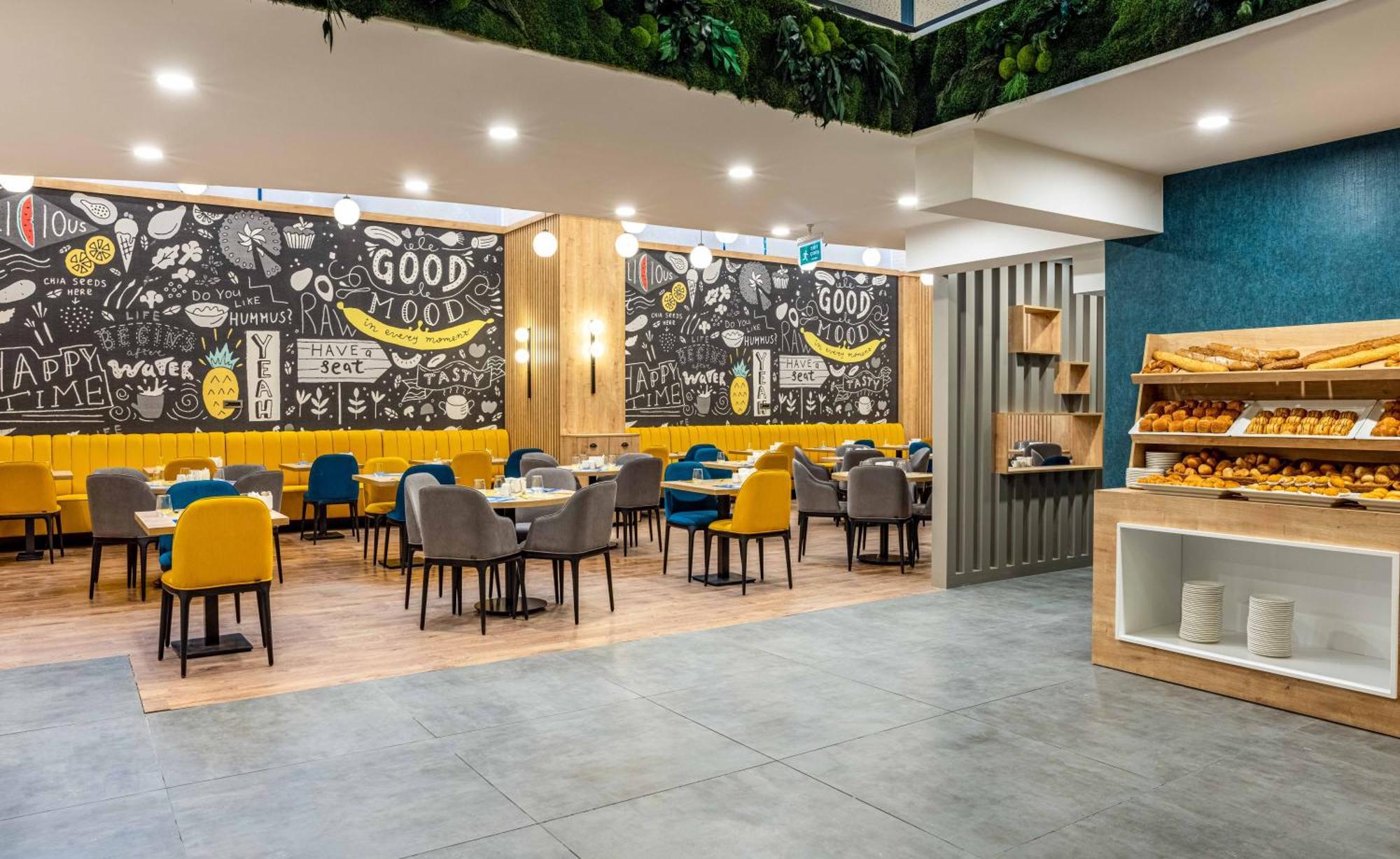 Days Inn & Suites By Wyndham Esenyurt Istanbul Bagian luar foto