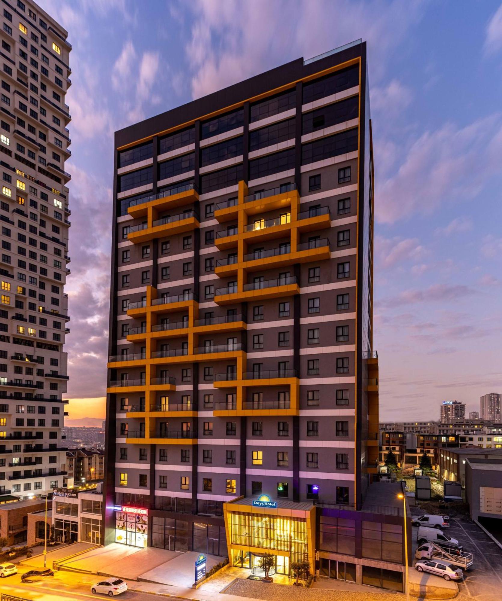 Days Inn & Suites By Wyndham Esenyurt Istanbul Bagian luar foto